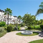 Velora Bay Apartament Estepona